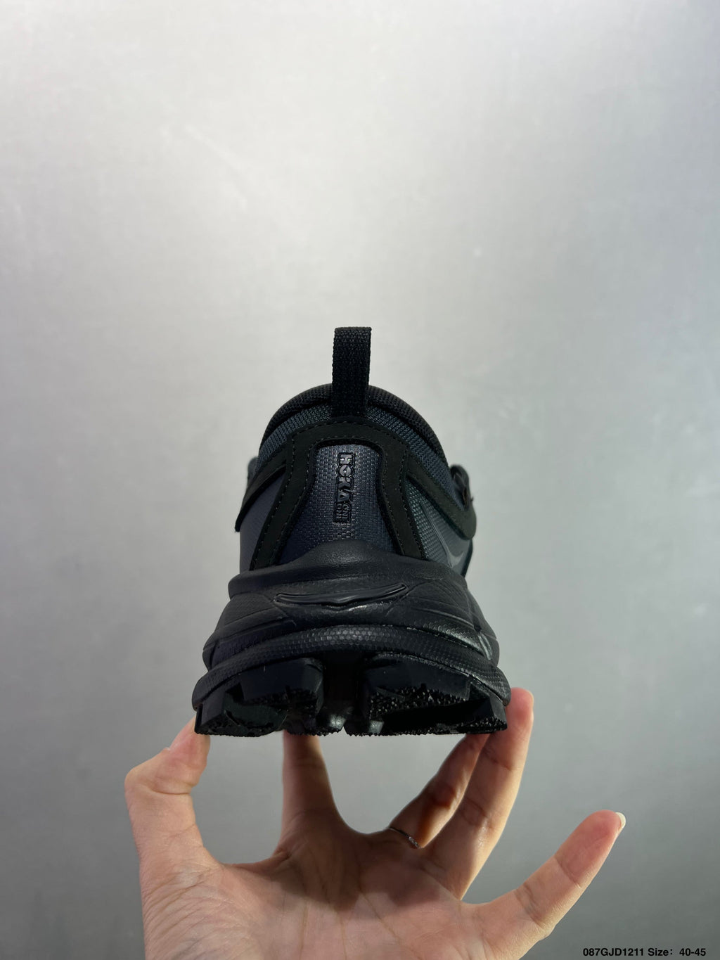 HOKA ONE ONE TOR ULTRA LO