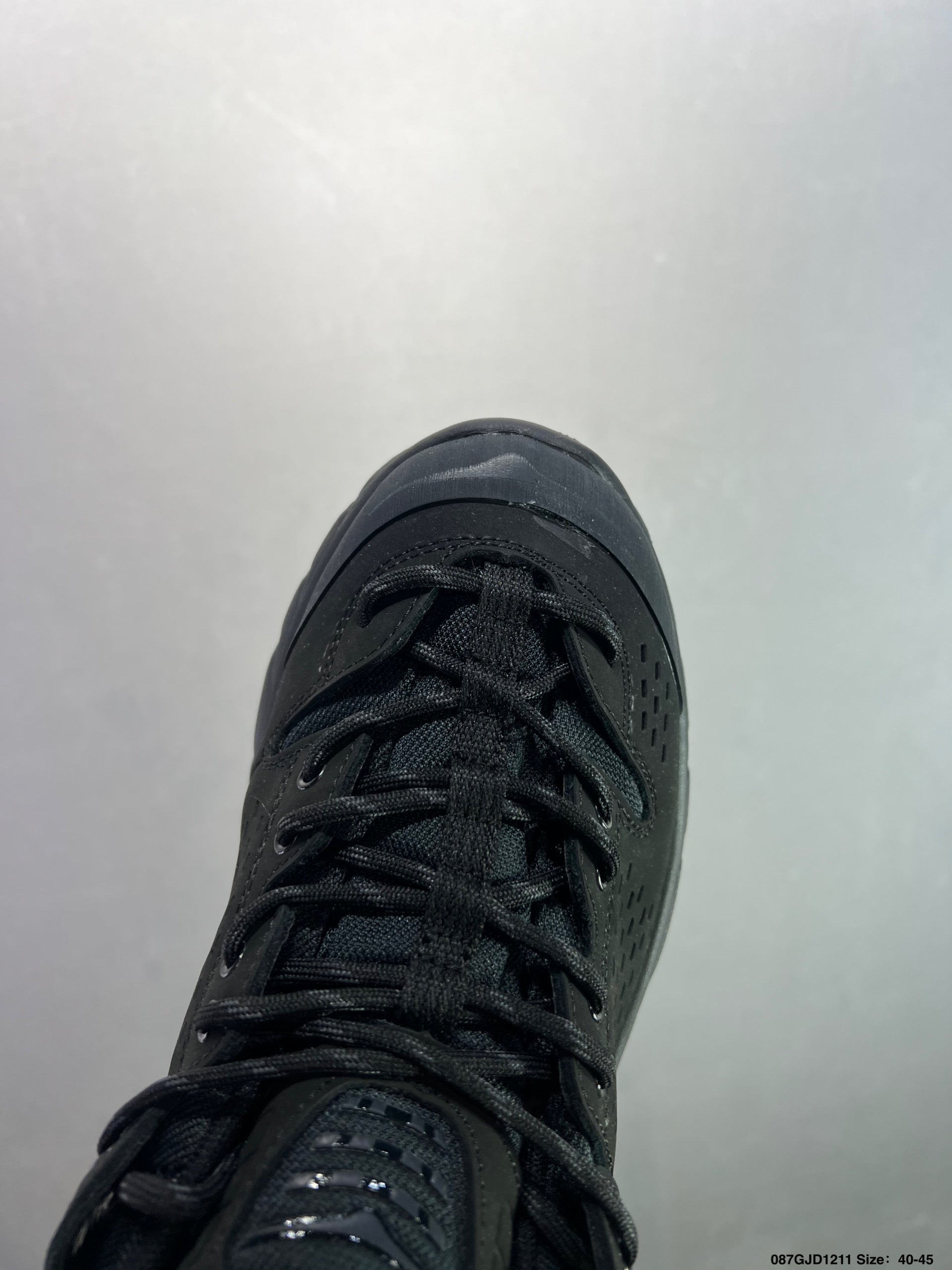 HOKA ONE ONE TOR ULTRA LO