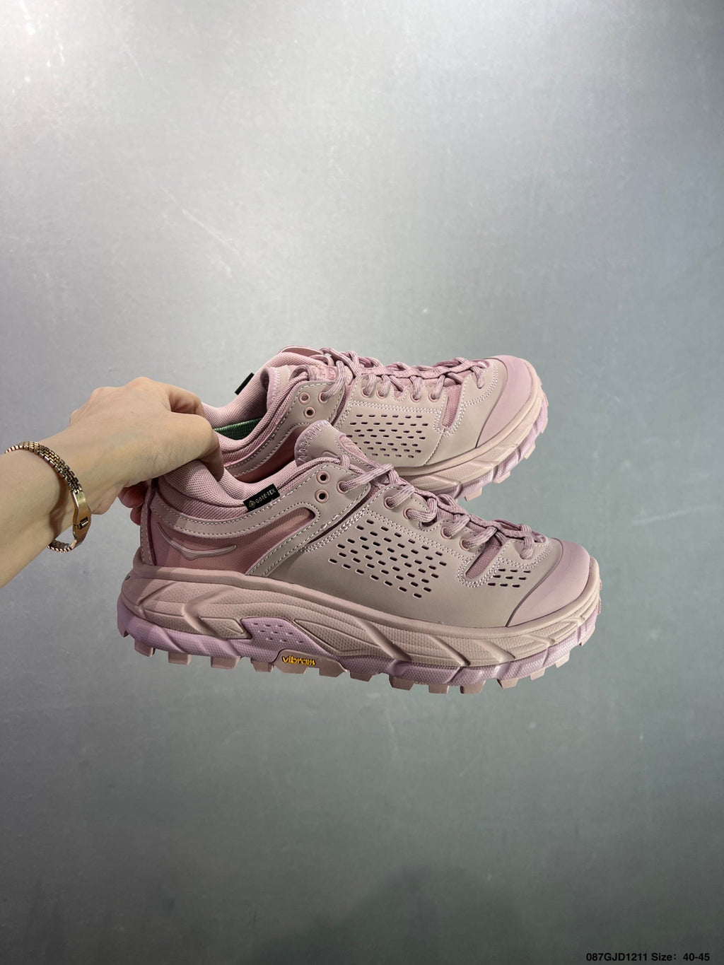 HOKA ONE ONE TOR ULTRA LO