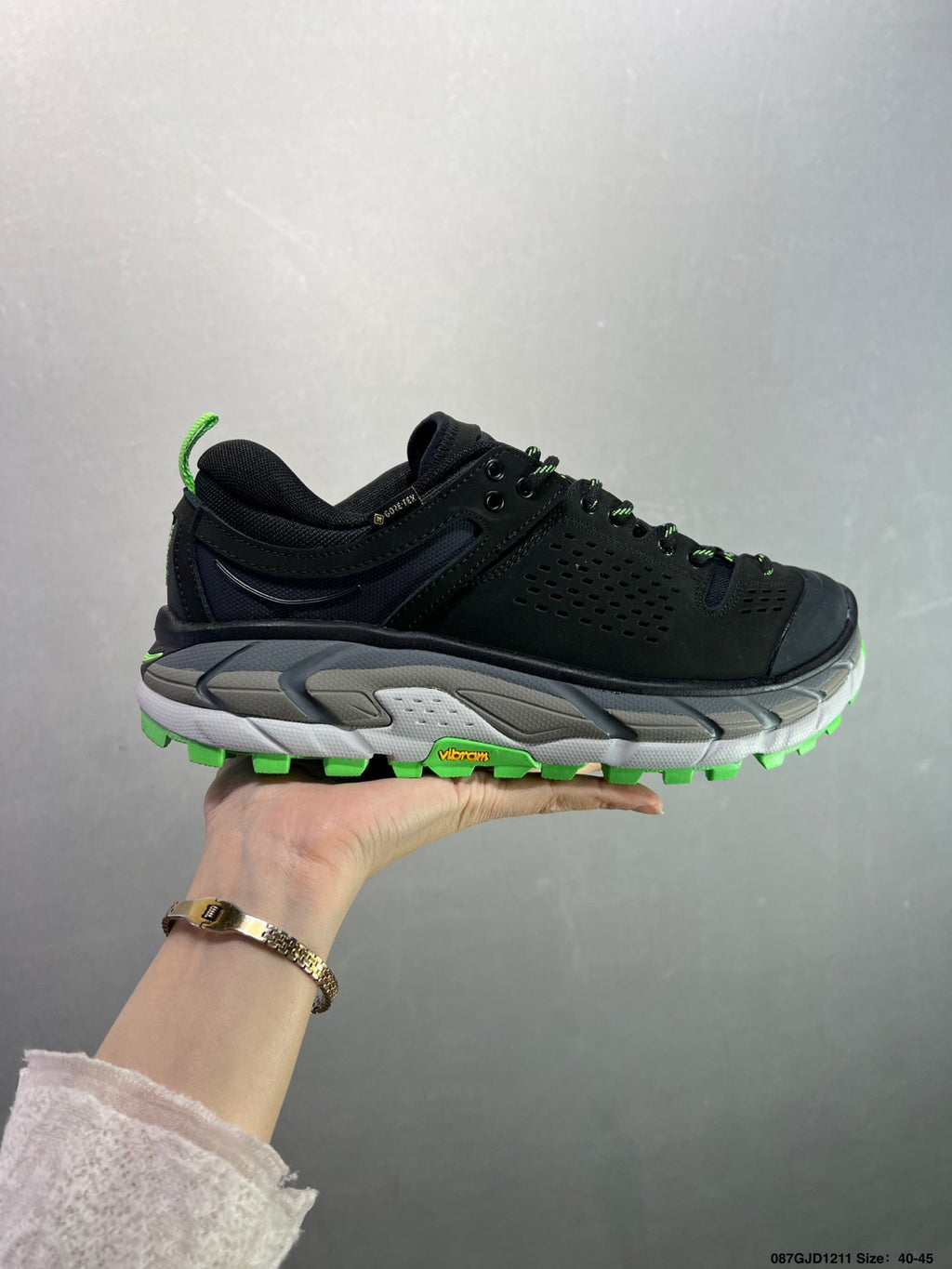 HOKA ONE ONE TOR ULTRA LO