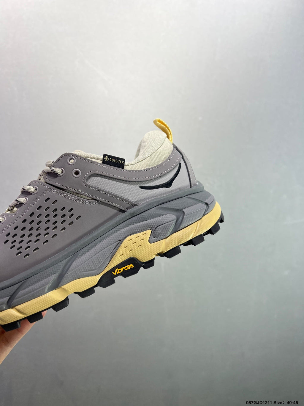 HOKA ONE ONE TOR ULTRA LO