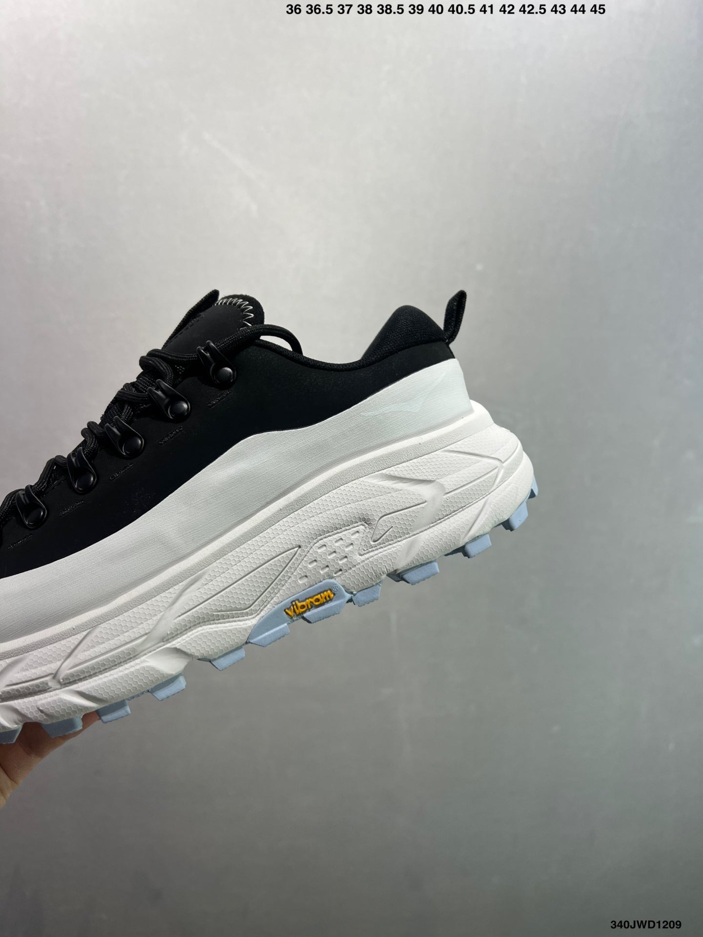 HOKA ONE ONE Tor Summit