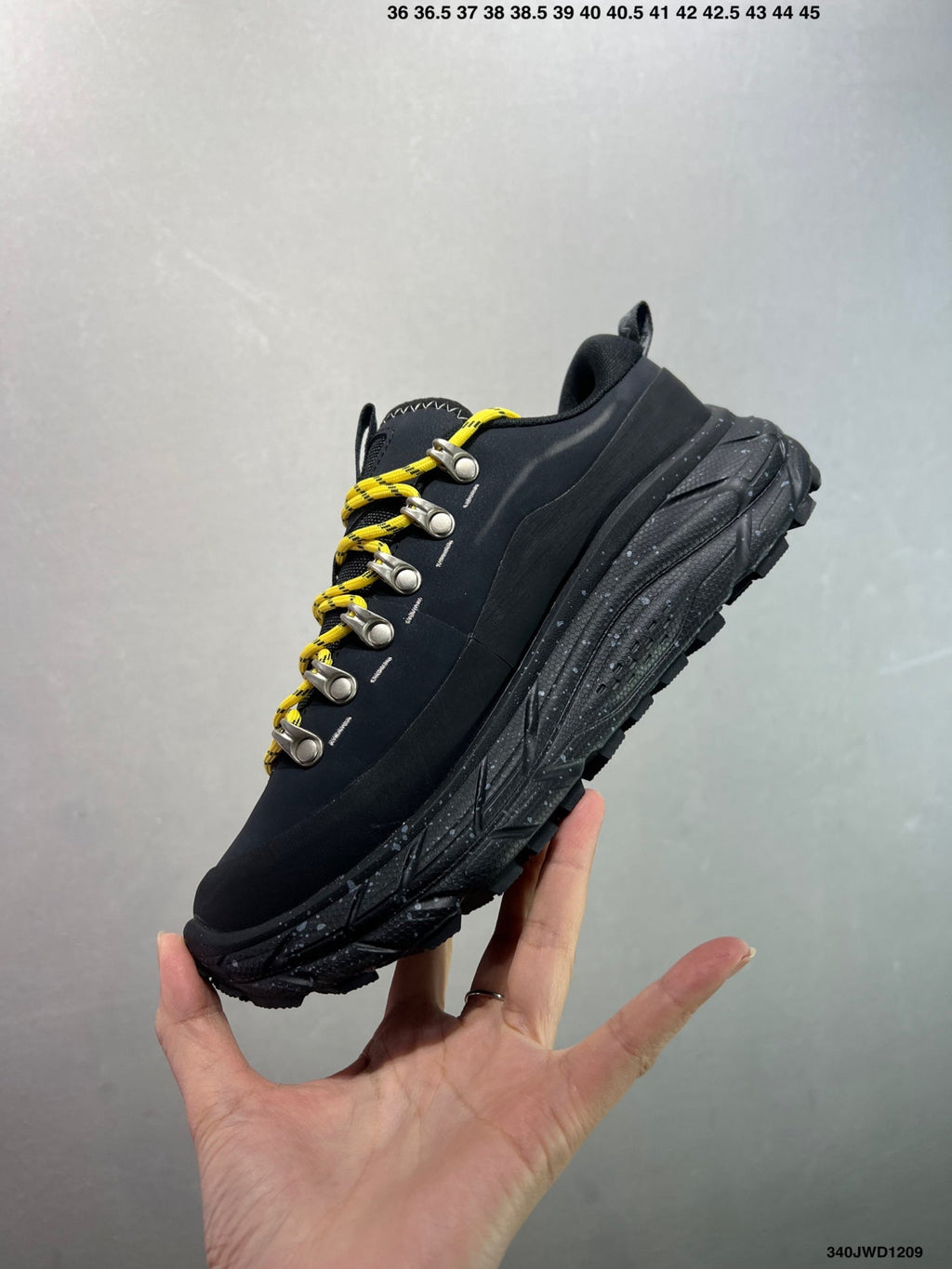 HOKA ONE ONE Tor Summit