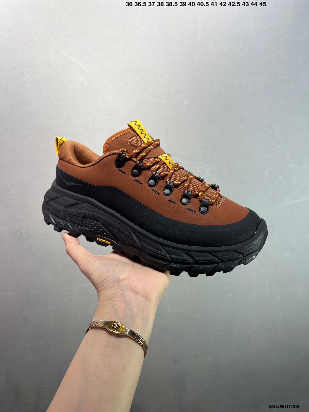 HOKA ONE ONE Tor Summit