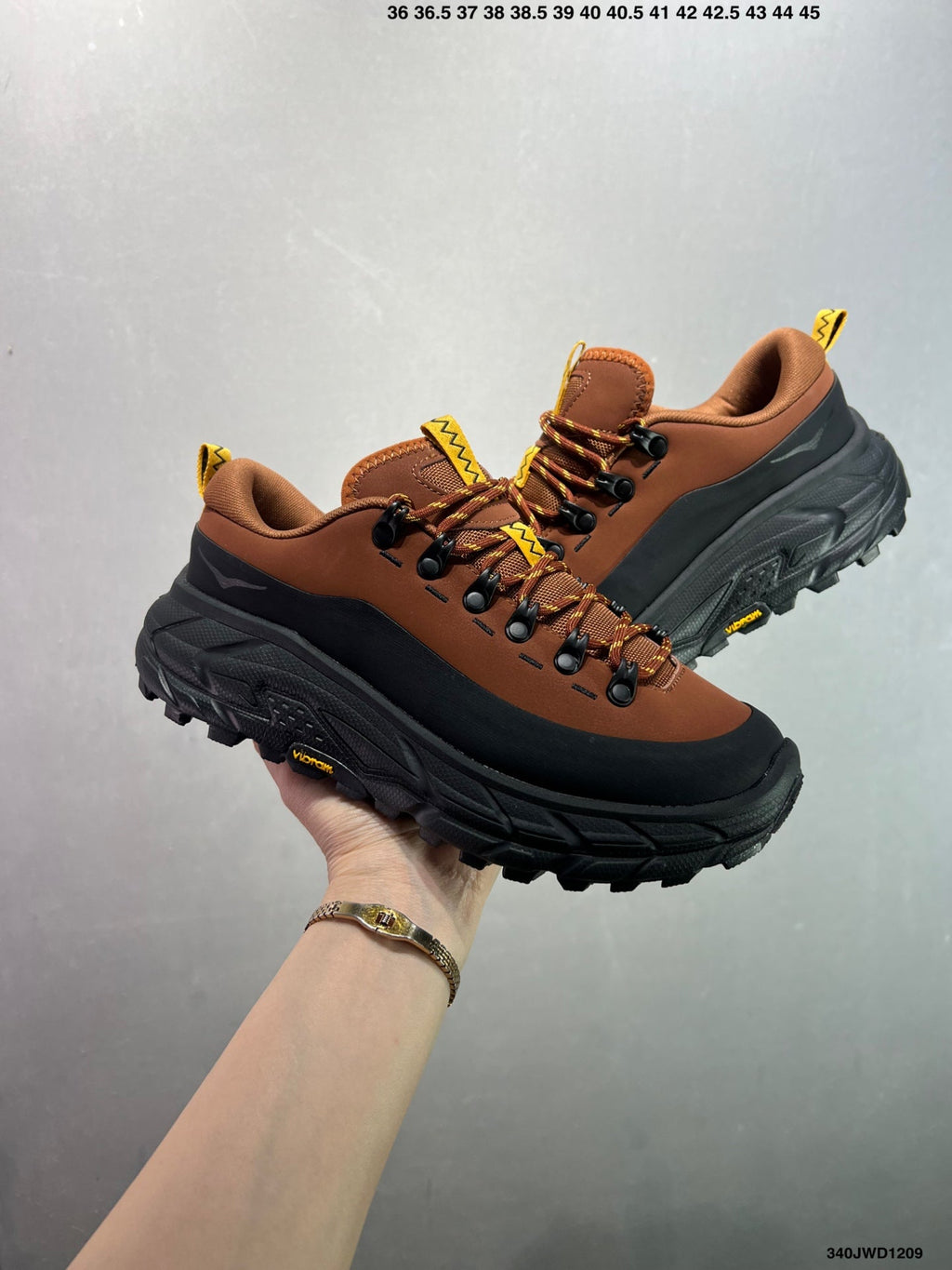 HOKA ONE ONE Tor Summit
