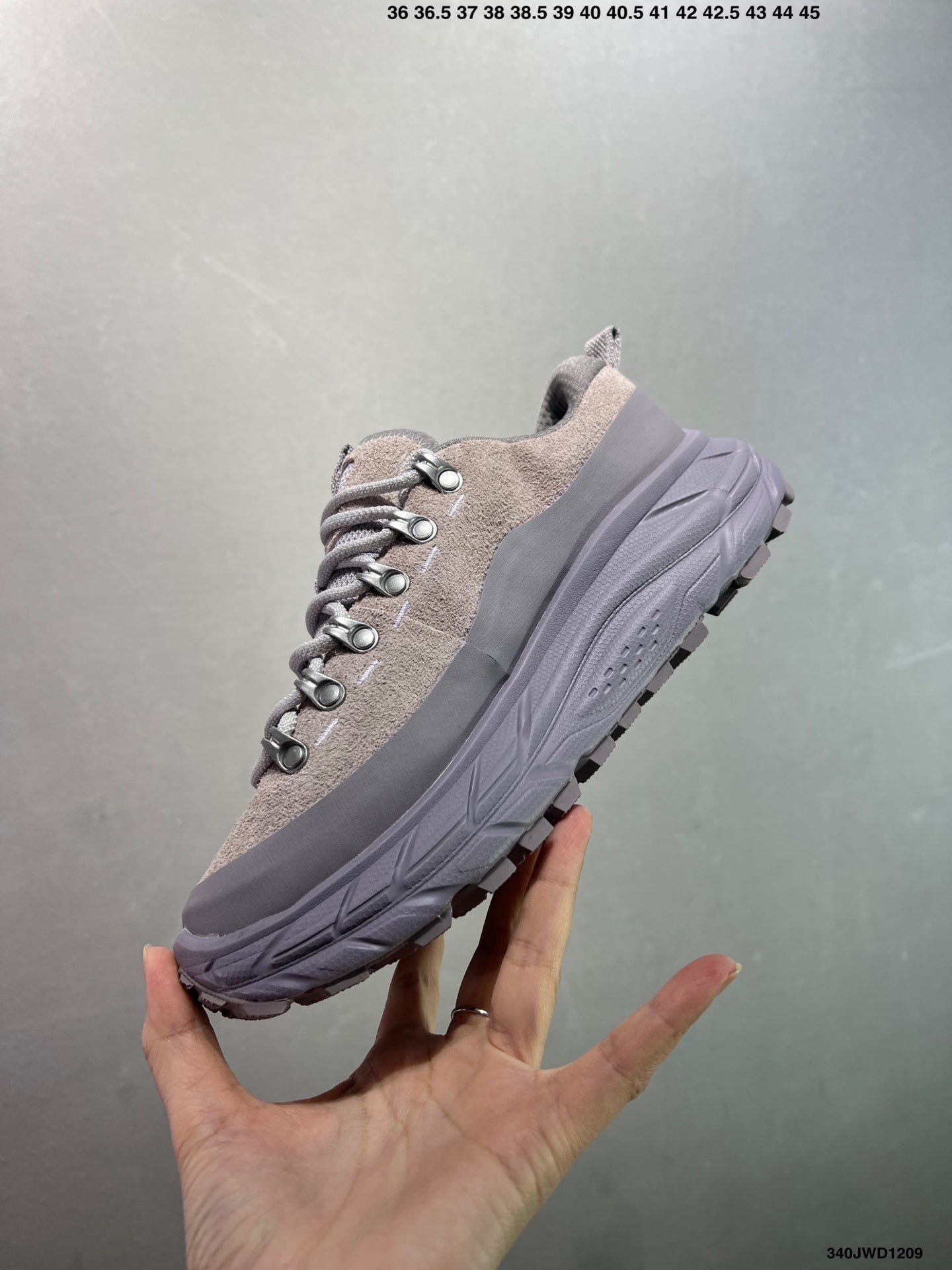 HOKA ONE ONE Tor Summit