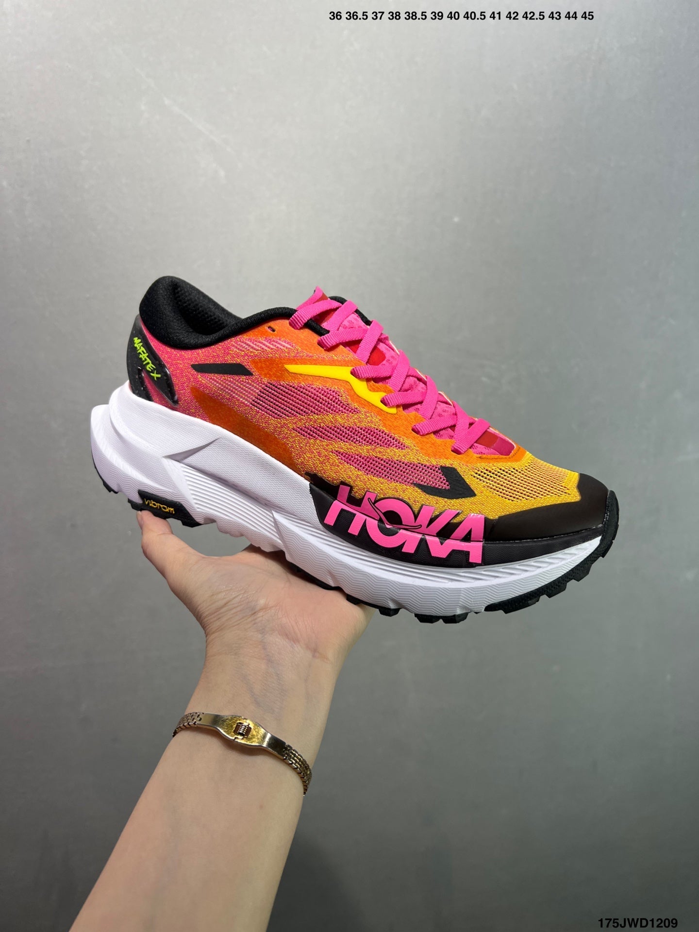 HOKA ONE ONE M MAFATE X